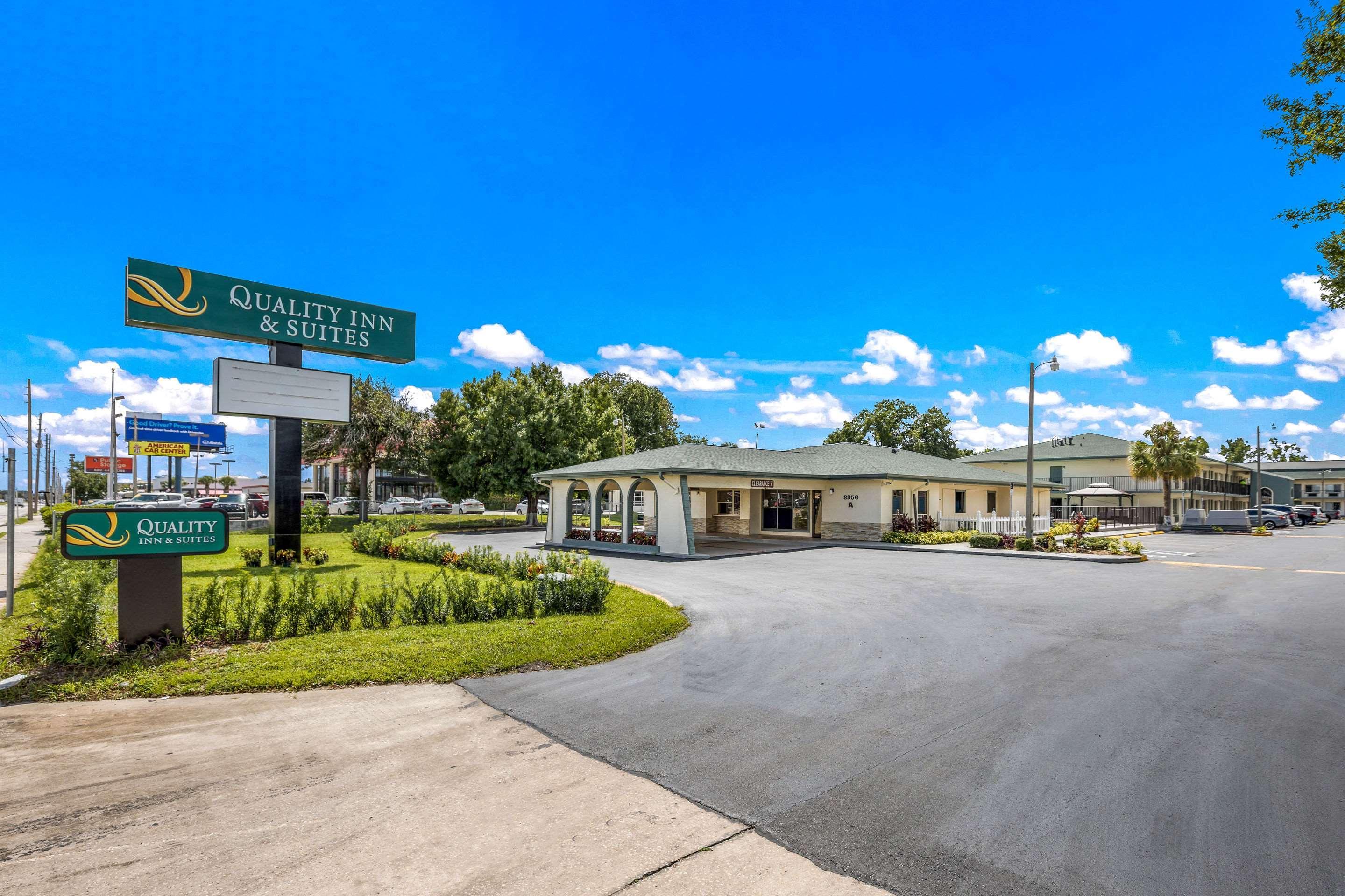 Quality Inn & Suites Downtown Orlando Exterior photo